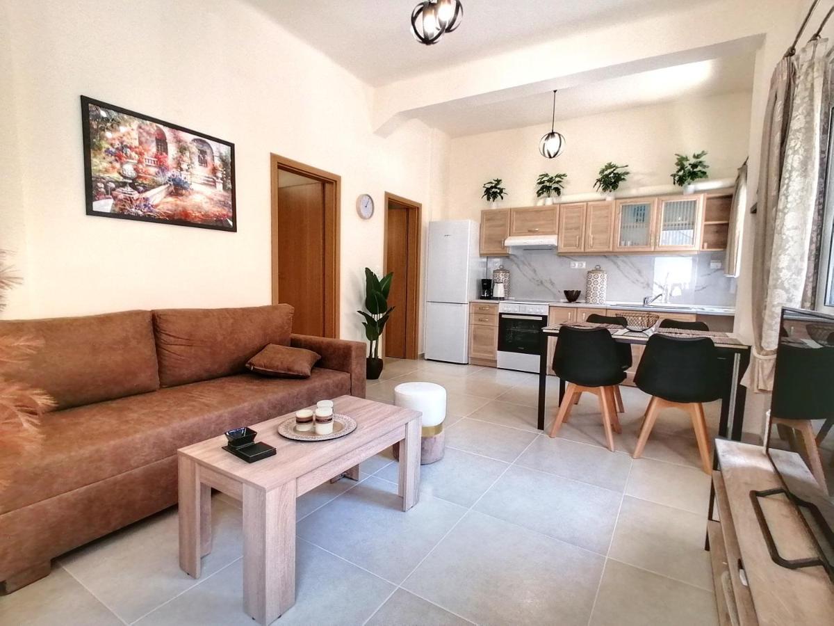 Alex Apartment, Cozy Place In Heraklion Center Extérieur photo